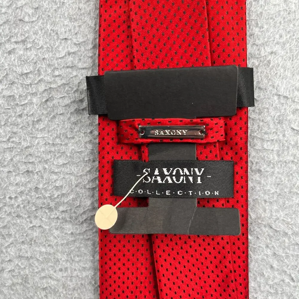 Saxony Collection Necktie Red Back Dots Silk New Tie